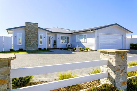 Photo of property in 1 Maunganamu Drive, Wharewaka, Taupo, 3330