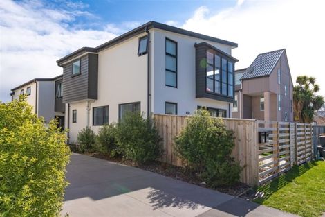 Photo of property in 12 Broadbent Street, Riccarton, Christchurch, 8041