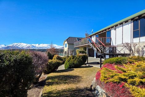 Photo of property in 10 Hamilton Drive, Lake Tekapo, 7999