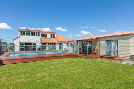 Photo of property in 3a Golding Road, Taradale, Napier, 4112