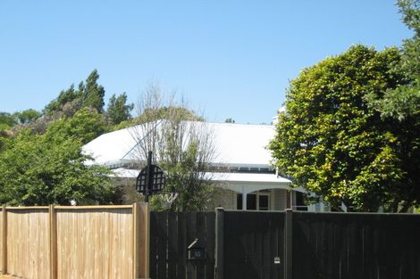 Photo of property in 2/12 Aylmer Street, Somerfield, Christchurch, 8024