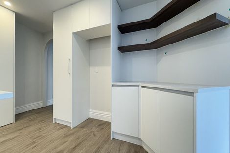 Photo of property in 14 Amreins Road, Waitakere, Henderson, 0782