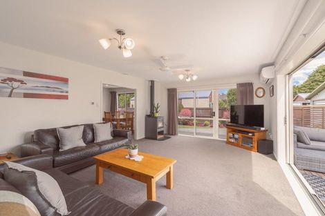 Photo of property in 83 Solomon Avenue, Redwood, Christchurch, 8051