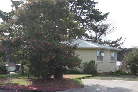 Photo of property in 7 Chapman Road, Te Atatu Peninsula, Auckland, 0610