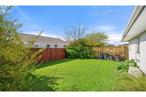 Photo of property in 2/59 Winters Road, Redwood, Christchurch, 8051