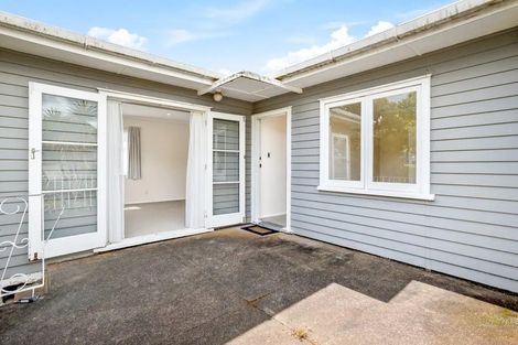Photo of property in 16 Saffron Street, Birkdale, Auckland, 0626