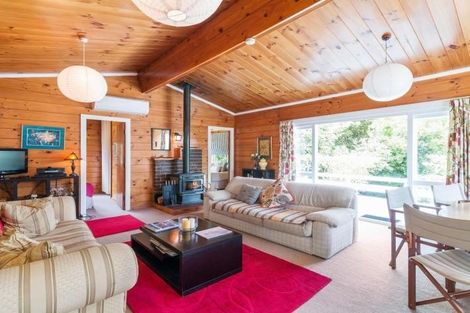 Photo of property in 31 Marina Terrace, Kinloch, Taupo, 3377