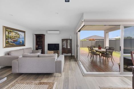 Photo of property in 8 Kaituna Place, Te Awa, Napier, 4110