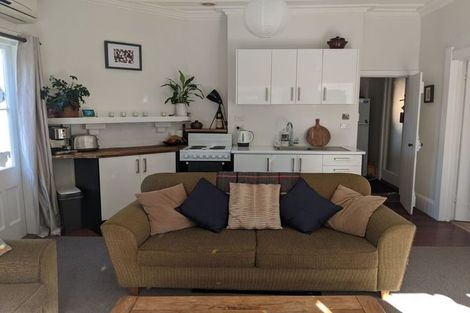 Photo of property in 9-9a Spencer Road, Hospital Hill, Napier, 4110