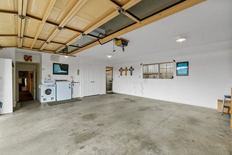 Photo of property in 11 Highgrove Drive, Grandview Heights, Hamilton, 3200