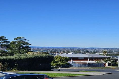 Photo of property in 2/8 Strong Street, St Johns, Auckland, 1072