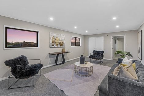 Photo of property in 4190a Great North Road, Glendene, Auckland, 0602