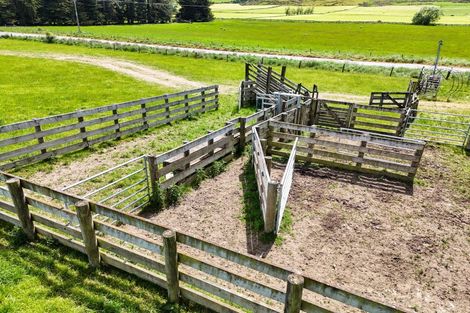 Photo of property in 242 Caroline Valley Road, Caroline, Dipton, 9791