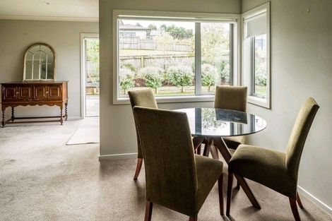 Photo of property in 5 Fiordland Place, Aotea, Porirua, 5024