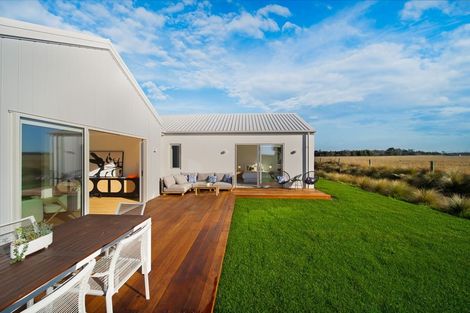 Photo of property in 53 Mehrtens Crescent, Woodend, 7691