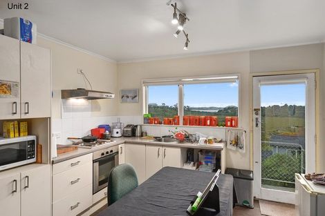 Photo of property in 71 College Road, Northcote, Auckland, 0627
