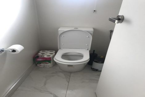 Photo of property in 4 Tonkin Drive, Sunnynook, Auckland, 0620