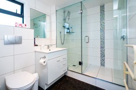 Photo of property in 37 Clifton Road, Haumoana, 4102