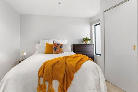 Photo of property in Courtenay Apartments, 401/120 Courtenay Place, Te Aro, Wellington, 6011