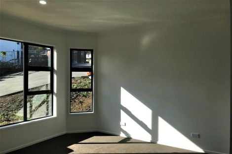 Photo of property in 10 Arataki Way, Glen Eden, Auckland, 0602