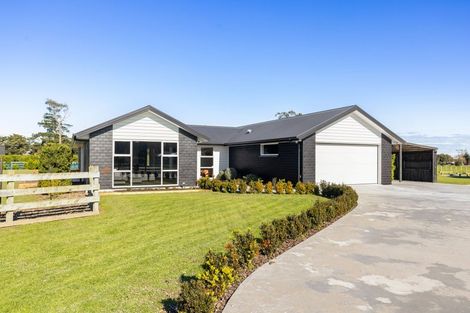 Photo of property in 18 Ashgrove Lane, Ashhurst, Palmerston North, 4470