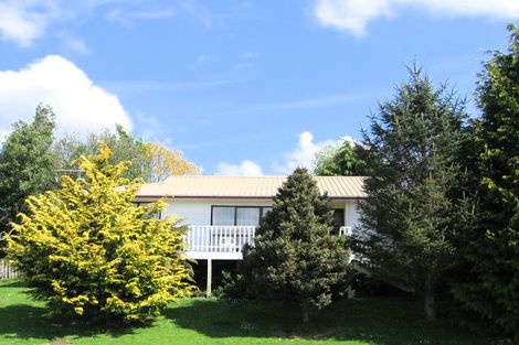 Photo of property in 2 Sunline Place, Ngongotaha, Rotorua, 3010