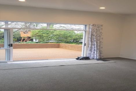 Photo of property in 52 Moore Street, Hillcrest, Auckland, 0627