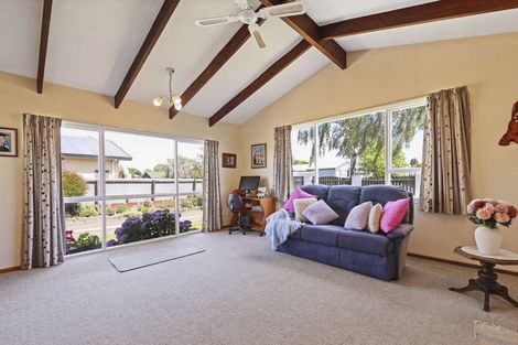 Photo of property in 27 Charles Street, Rangiora, 7400