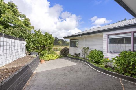 Photo of property in 106 Whitby Place, Whangamata, 3620