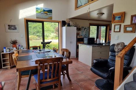 Photo of property in 72 Hotham Street, Murchison, 7007