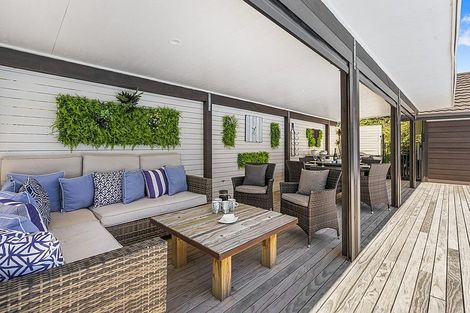 Photo of property in 63 Cruickshank Road, Clouston Park, Upper Hutt, 5018