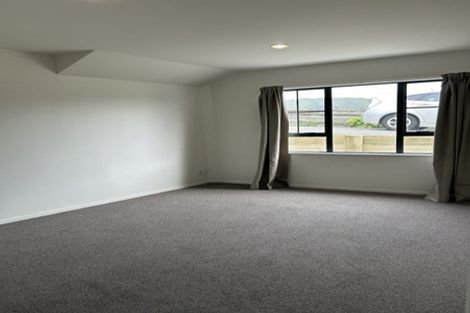 Photo of property in 42a Sheridan Terrace, Johnsonville, Wellington, 6037