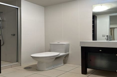 Photo of property in Aqua, 2/74 Oriental Parade, Oriental Bay, Wellington, 6011