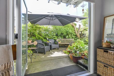 Photo of property in 2/209 Charles Street, Saint Leonards, Hastings, 4120