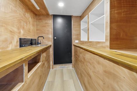 Photo of property in 112 Darlington Road, Miramar, Wellington, 6022