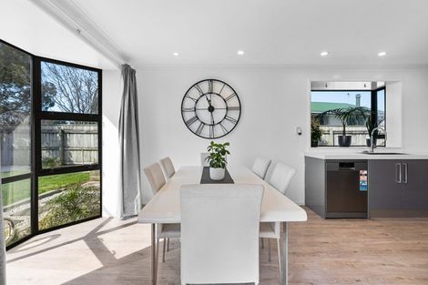 Photo of property in 10 Dillon Drive, Bell Block, New Plymouth, 4312