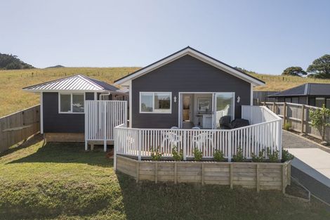 Photo of property in 81 Greenhills Drive, Coromandel, 3506