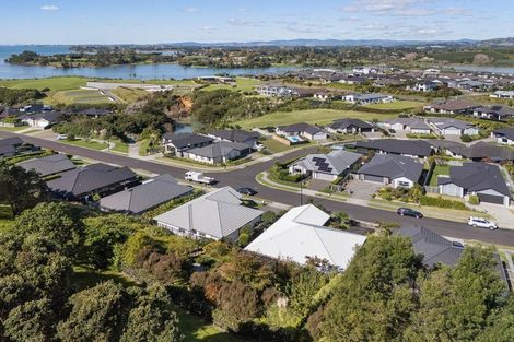 Photo of property in 29 Lakeside Terrace, Omokoroa, 3114