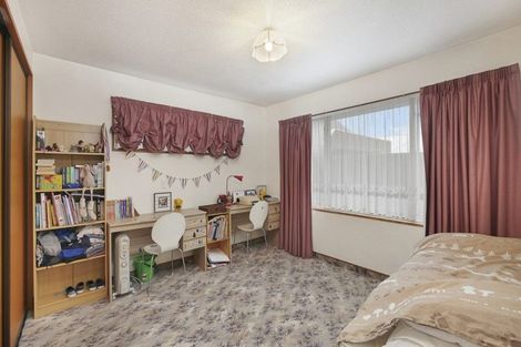 Photo of property in 23 Althorp Place, Avonhead, Christchurch, 8042