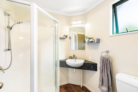 Photo of property in 24 Whitby Street, Clyde, 9330