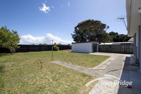 Photo of property in 33 Lamorna Road, Parklands, Christchurch, 8083