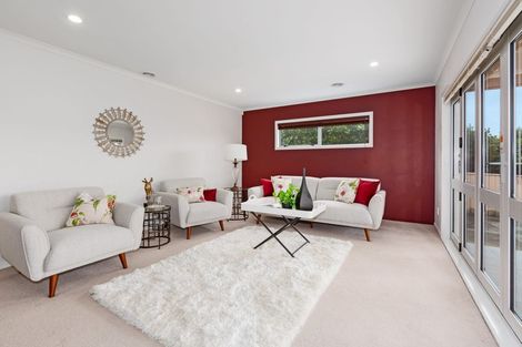 Photo of property in 15 Aspiring Terrace, Aotea, Porirua, 5024