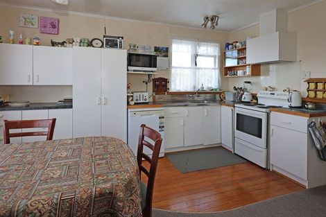 Photo of property in 42 Stuart Street, Holmes Hill, Oamaru, 9401
