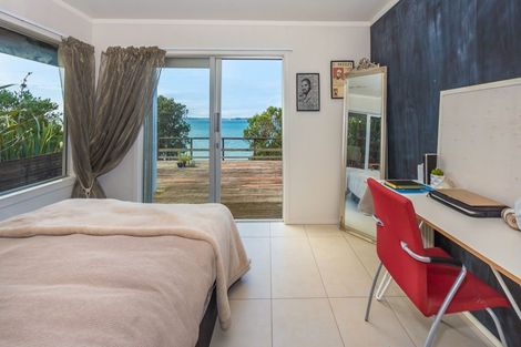 Photo of property in 8 Sykes Avenue, Hatfields Beach, Orewa, 0931