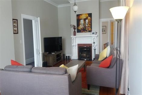 Photo of property in 6 Baring Street, Oriental Bay, Wellington, 6011