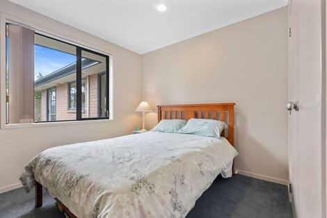 Photo of property in 15 Ernest Shackleton Place, Waiuku, 2123