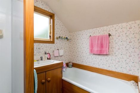 Photo of property in 16a Indira Place, Khandallah, Wellington, 6035