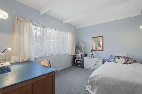 Photo of property in 2/178 Stapleford Crescent, Browns Bay, Auckland, 0630