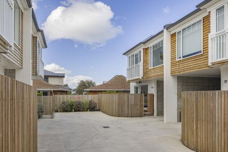 Photo of property in 17b West Avenue, Saint Clair, Dunedin, 9012