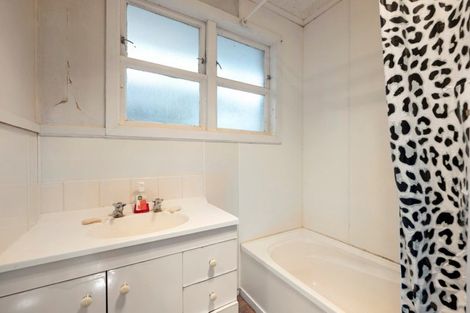 Photo of property in 86 Turner Drive, Western Heights, Rotorua, 3015